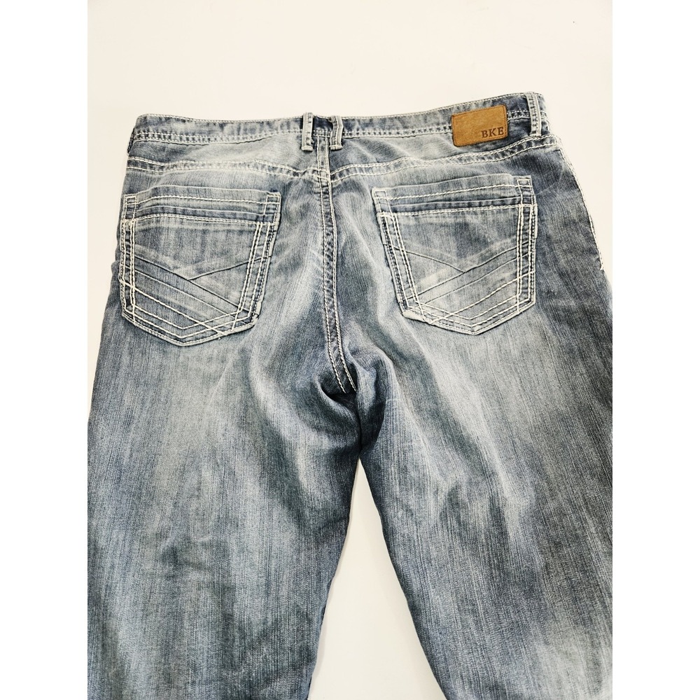 BKE Tyler Straight Leg Jeans Light Wash Distressed Denim Men's Size 38R - Picture 6 of 10